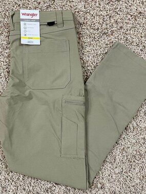 Wrangler Men's Tech Cargo Twill Pants Tan, Size 32x32 (New)